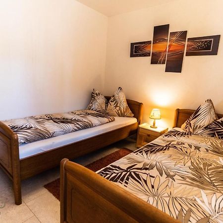 Haus Birchi, Fiesch 3.5-Zimmerwohnung Birchi ภายนอก รูปภาพ